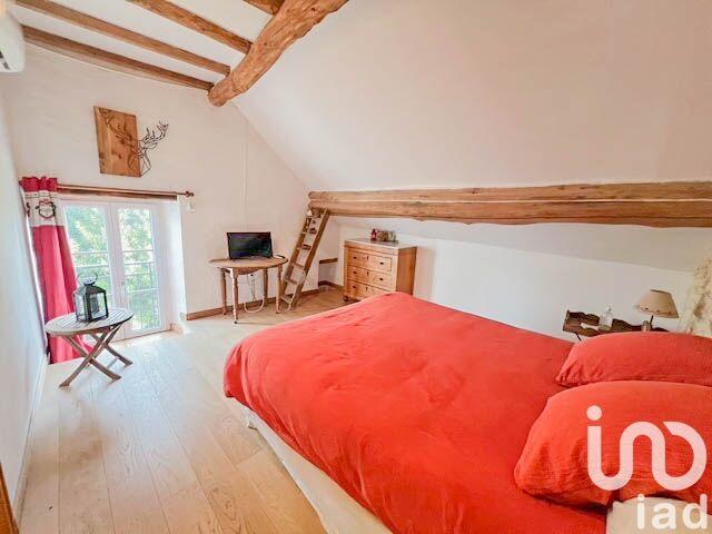 Maison - 295 m² - 11 pièces