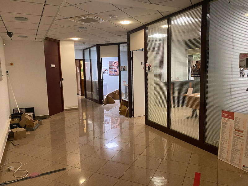 Local commercial - 116 m² - 7 pièces