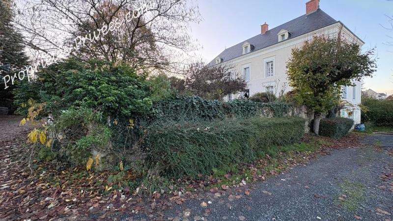 Maison - 292 m² - 18 pièces