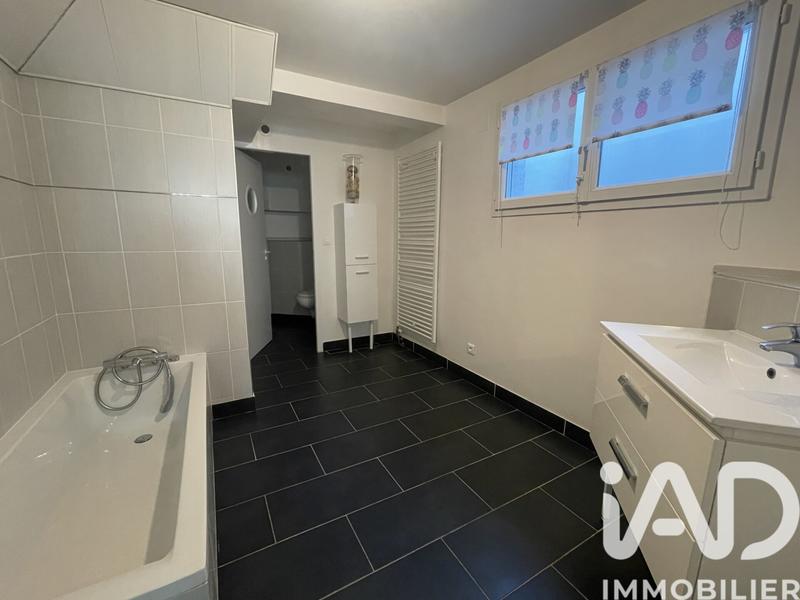 Maison - 212 m² - 7 pièces