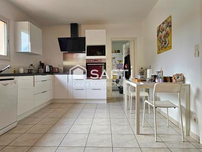 Maison - 195 m² - 8 pièces