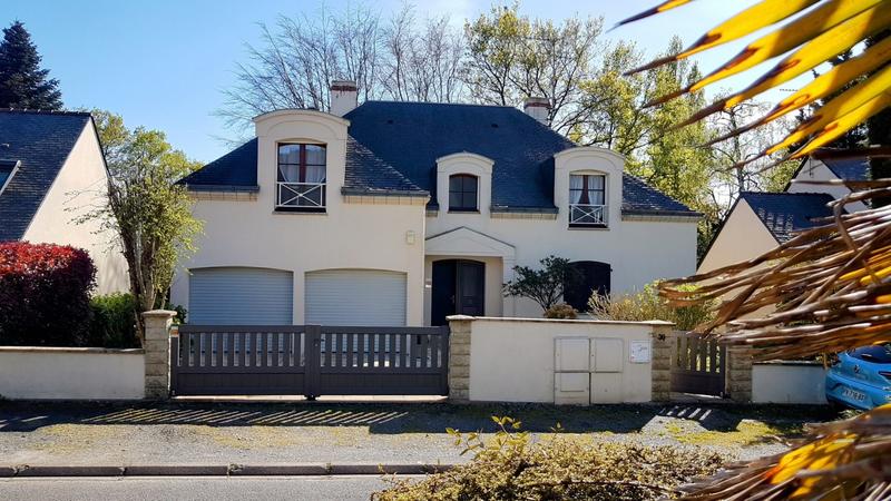 Maison - 187 m² - 6 pièces