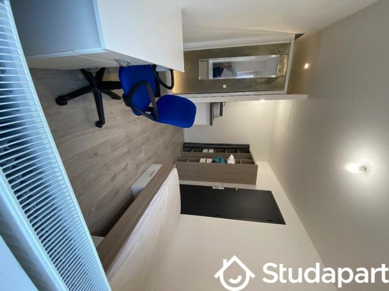 Chambre - 9 m² - 1 pièce