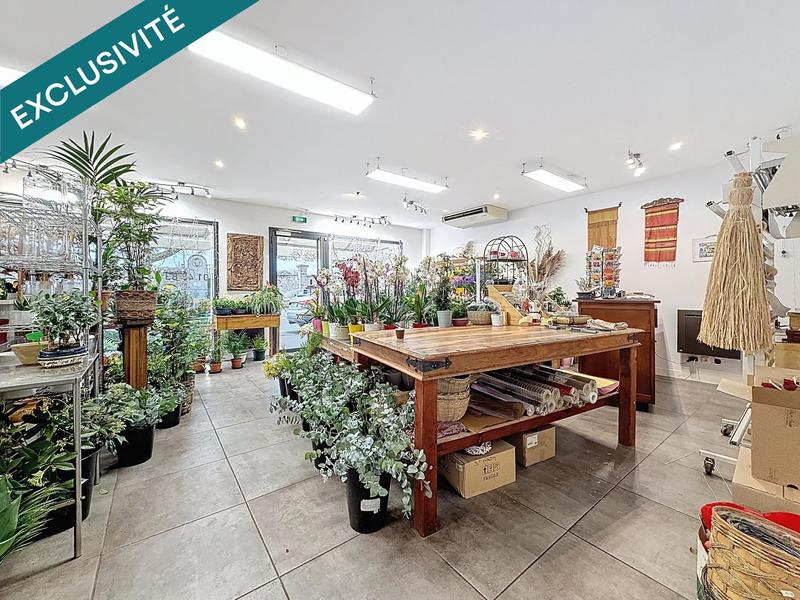 Local commercial - 110 m² - 2 pièces