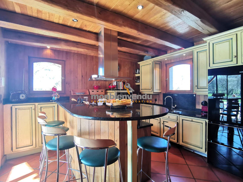 Maison ancienne - 132 m² - 4 pièces