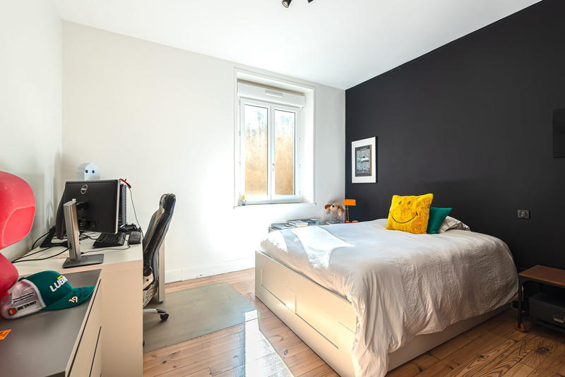 Appartement - 142 m² - 5 pièces