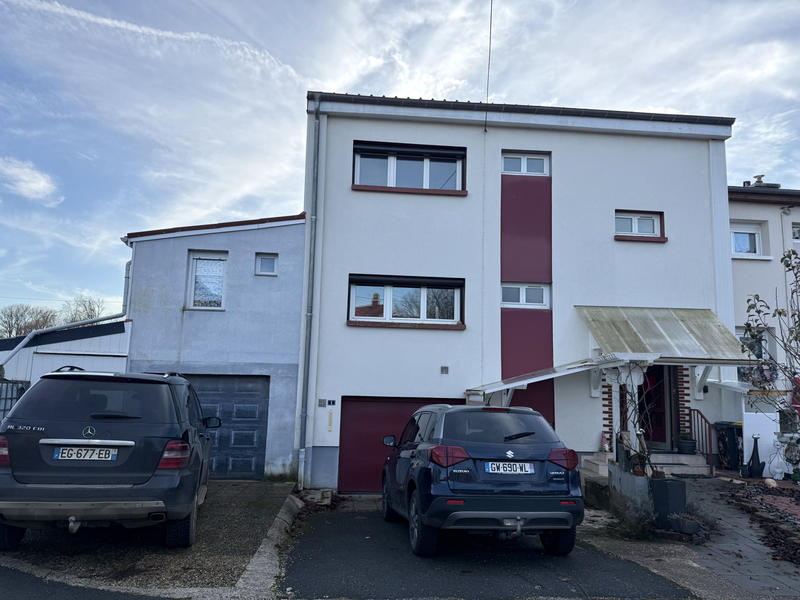 Maison - 124 m² - 7 pièces