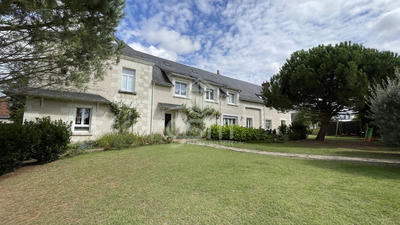 Maison - 383 m² - 13 pièces