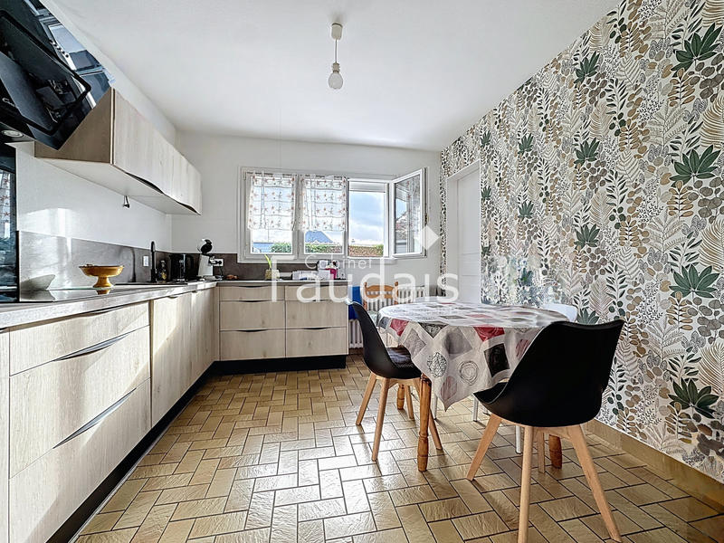 Maison - 110 m² - 4 pièces