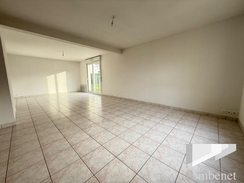 Maison traditionnelle - 141 m² - 6 pièces