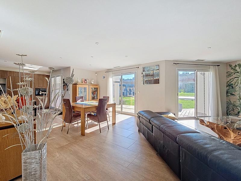 Maison - 150 m² - 5 pièces