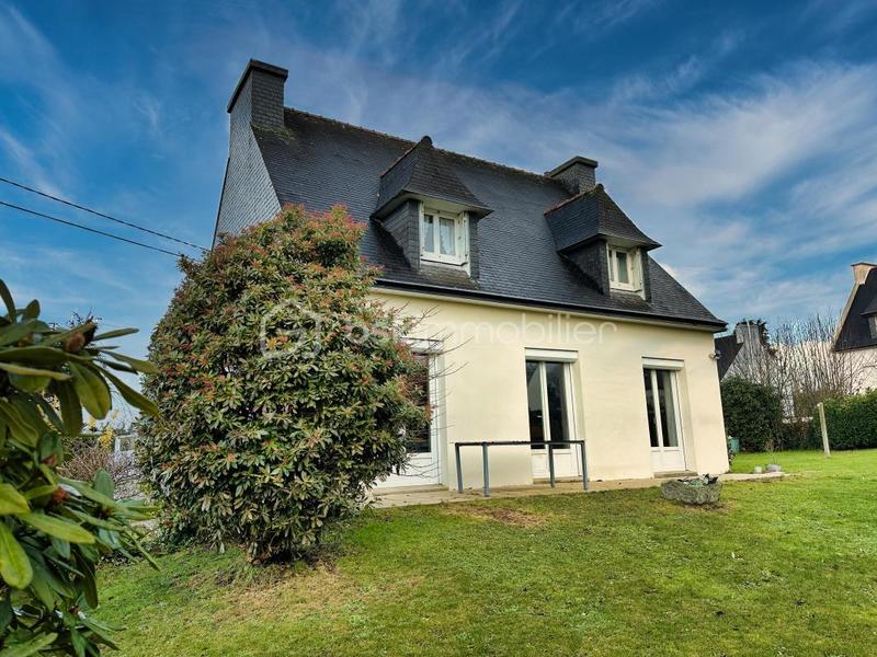 Maison - 102 m² - 4 pièces