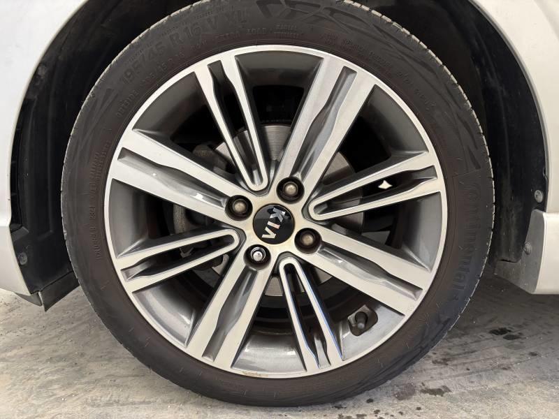 Kia Picanto 1.2 essence MPi 84 ch Bva4 Gt Line