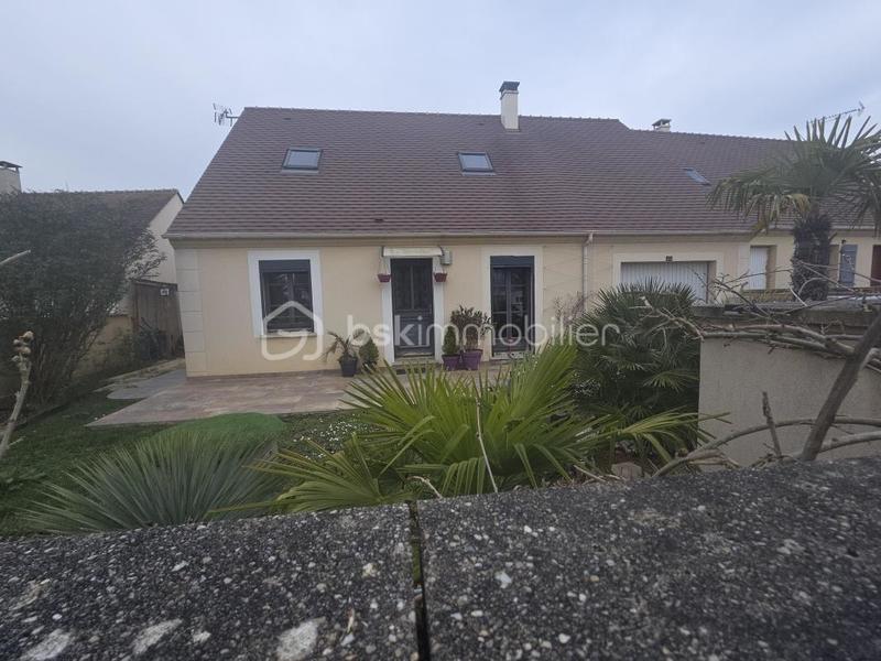 Maison traditionnelle - 107 m² - 5 pièces