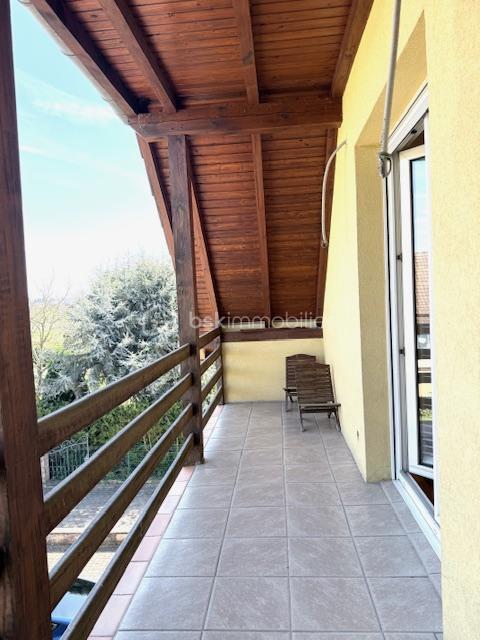 Maison traditionnelle - 105 m² - 4 pièces