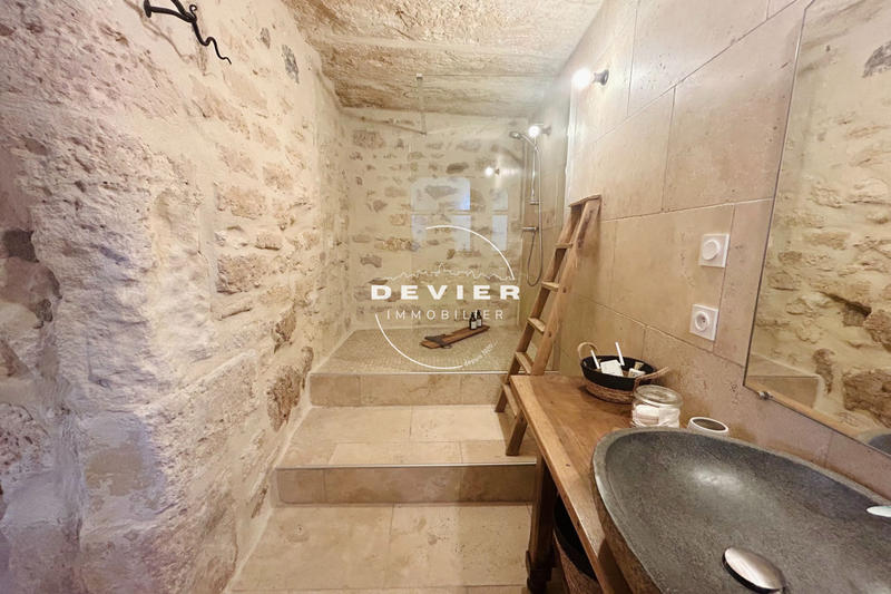 Maison - 200 m² - 7 pièces