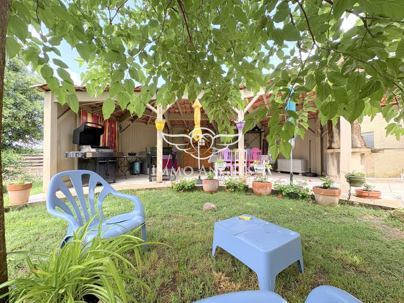 Maison - 206 m² - 9 pièces