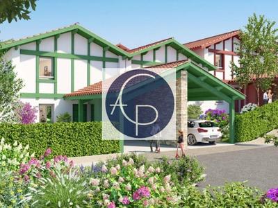 Maison - 92 m² - 4 pièces