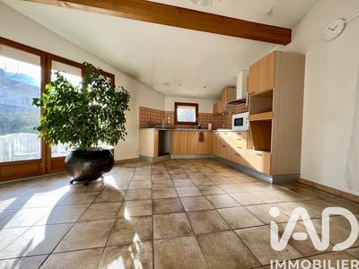 Maison - 118 m² - 4 pièces