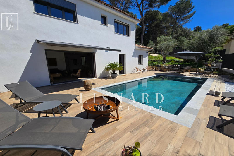 Maison - 145 m² - 4 pièces