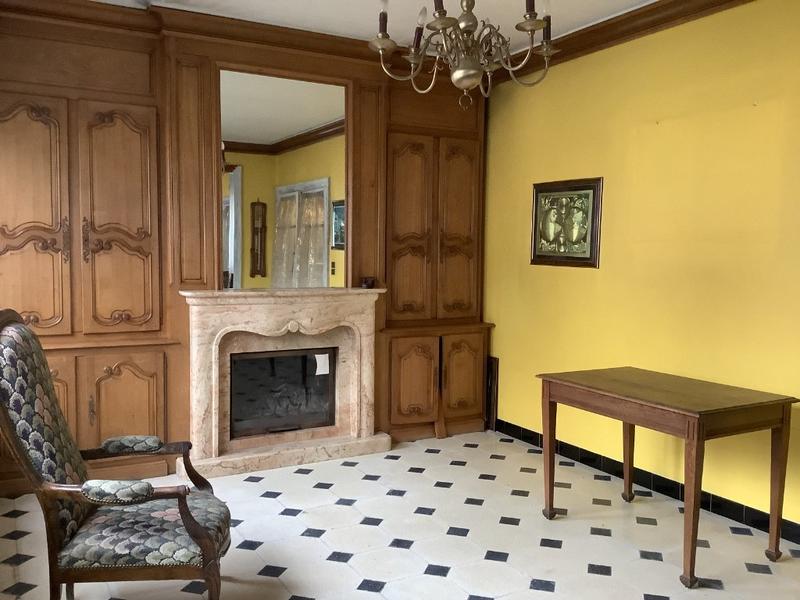 Maison - 221 m² - 7 pièces