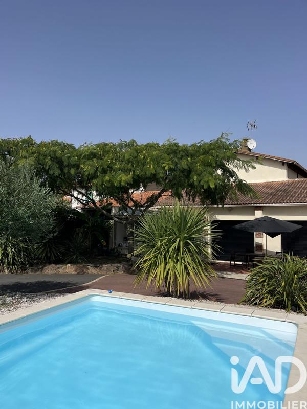 Maison - 217 m² - 7 pièces