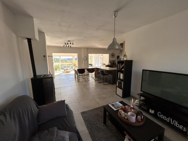 Maison - 162 m² - 8 pièces