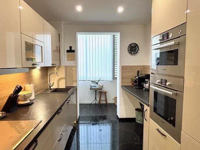 Appartement - 86 m² - 3 pièces