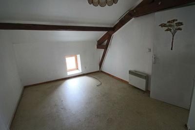 Maison - 187 m² - 9 pièces