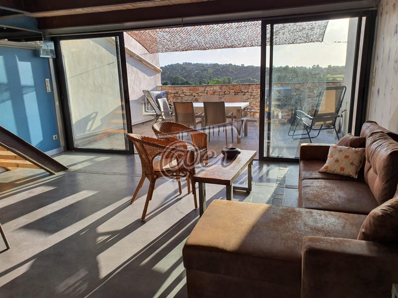 Maison - 199 m² - 5 pièces