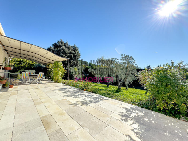 Maison - 213 m² - 7 pièces