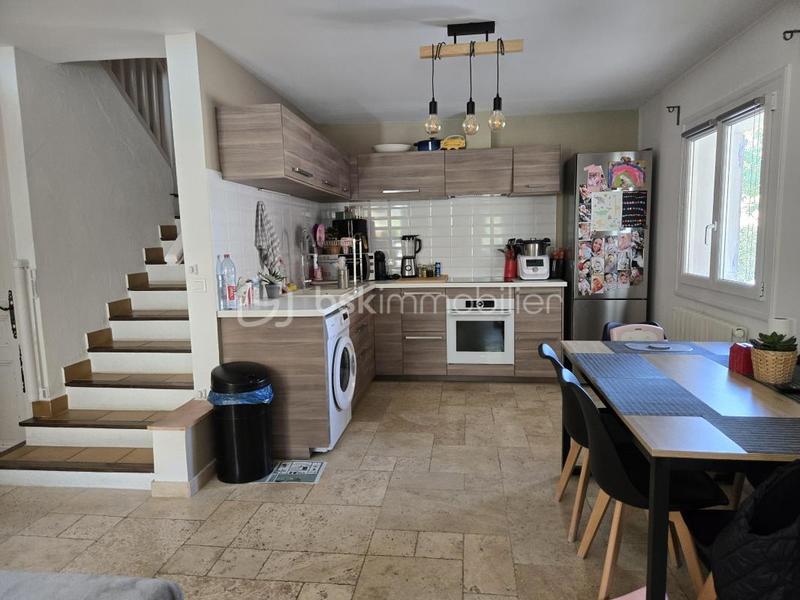 Villa - 300 m² - 8 pièces