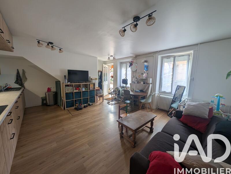 Maison - 87 m² - 4 pièces