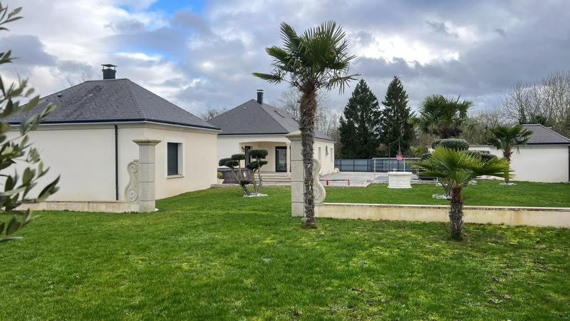 Maison - 210 m² - 7 pièces