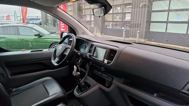 Citroën Jumpy Fourgon m bluehdi 120 ss bvm6 driver 300 nm