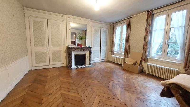 Maison de ville - 240 m² - 2 pièces