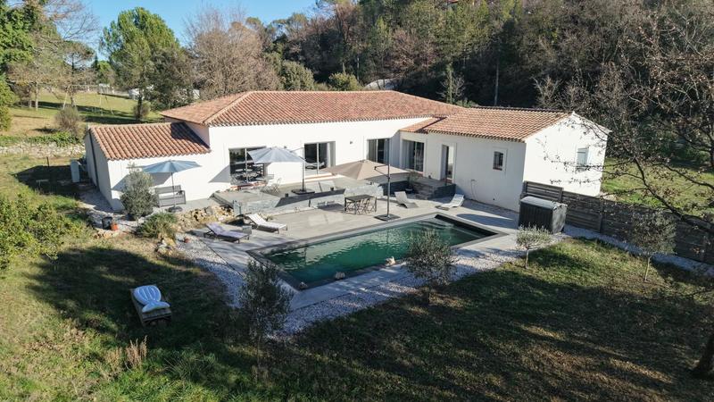 Maison - 193 m² - 6 pièces