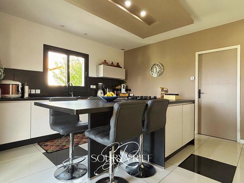 Maison - 165 m² - 7 pièces