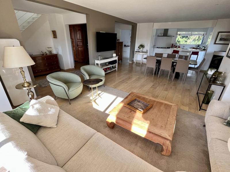 Maison traditionnelle - 150 m² - 4 pièces