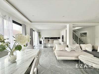 Maison - 141 m² - 6 pièces