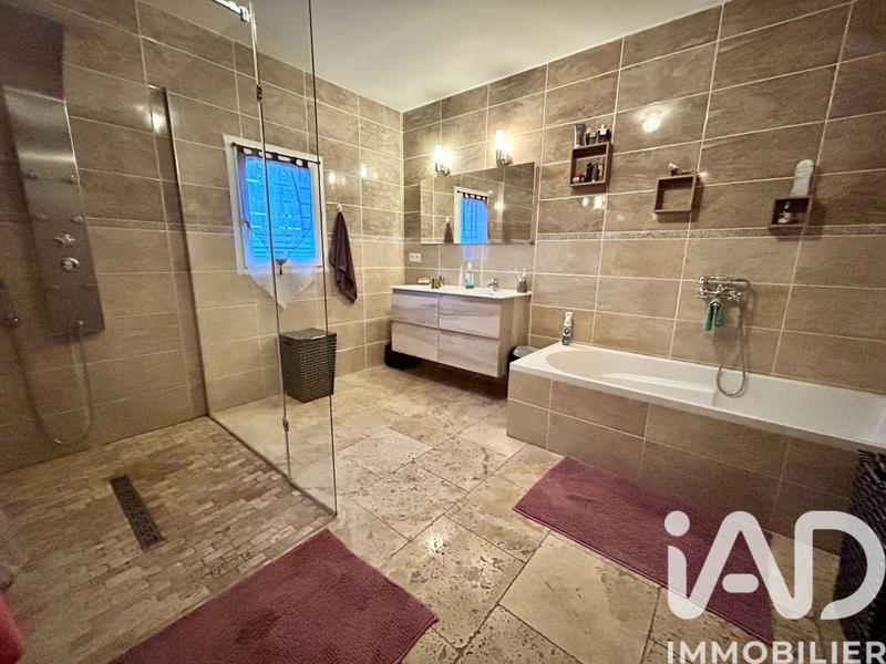 Maison - 94 m² - 4 pièces