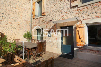 Maison - 250 m² - 5 pièces