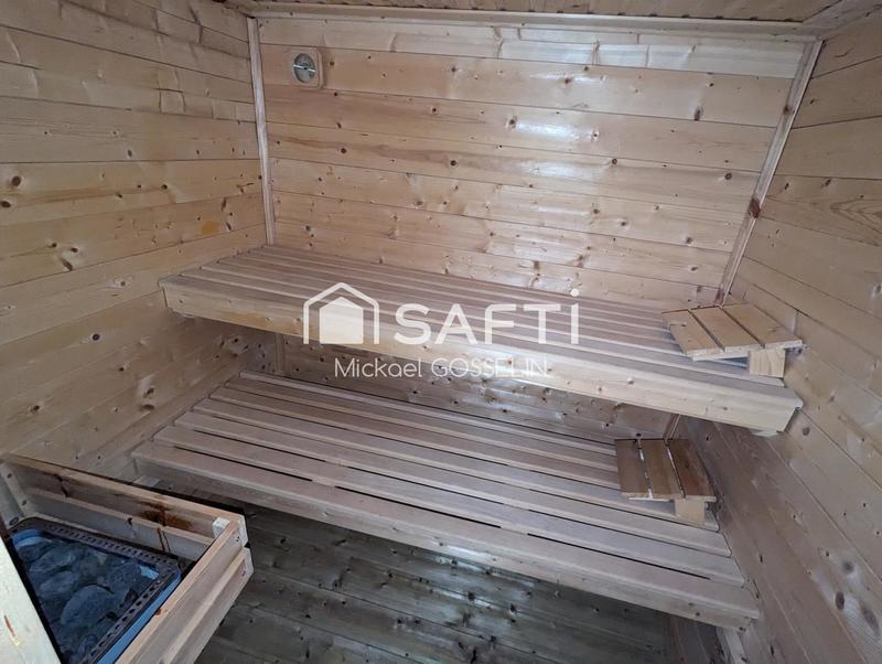 Maison - 300 m² - 9 pièces