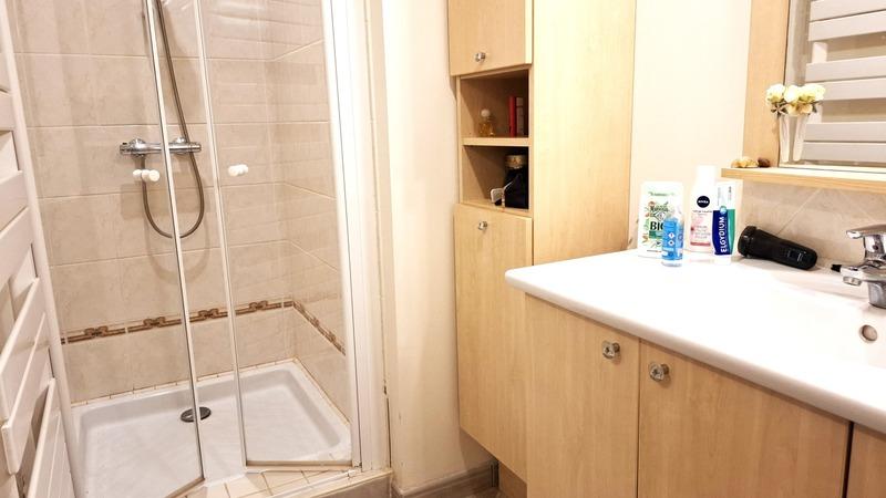 Demeure - 324 m² - 13 pièces