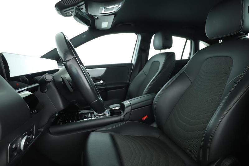 Mercedes Gla 180 d 7g-Dct 116 ch