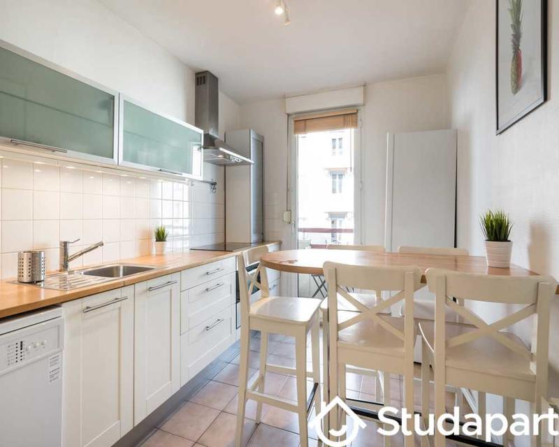 Chambre - 110 m² - 1 pièce