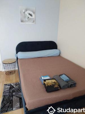 Chambre - 12 m² - 1 pièce