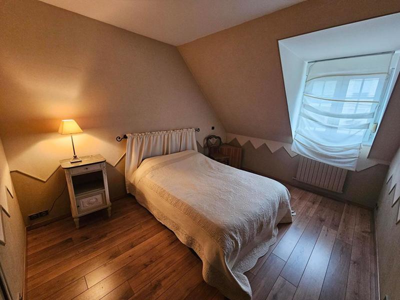 Maison - 152 m² - 9 pièces