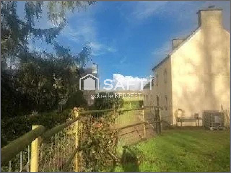 Maison - 176 m² - 10 pièces