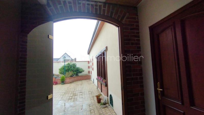 Demeure - 228 m² - 8 pièces